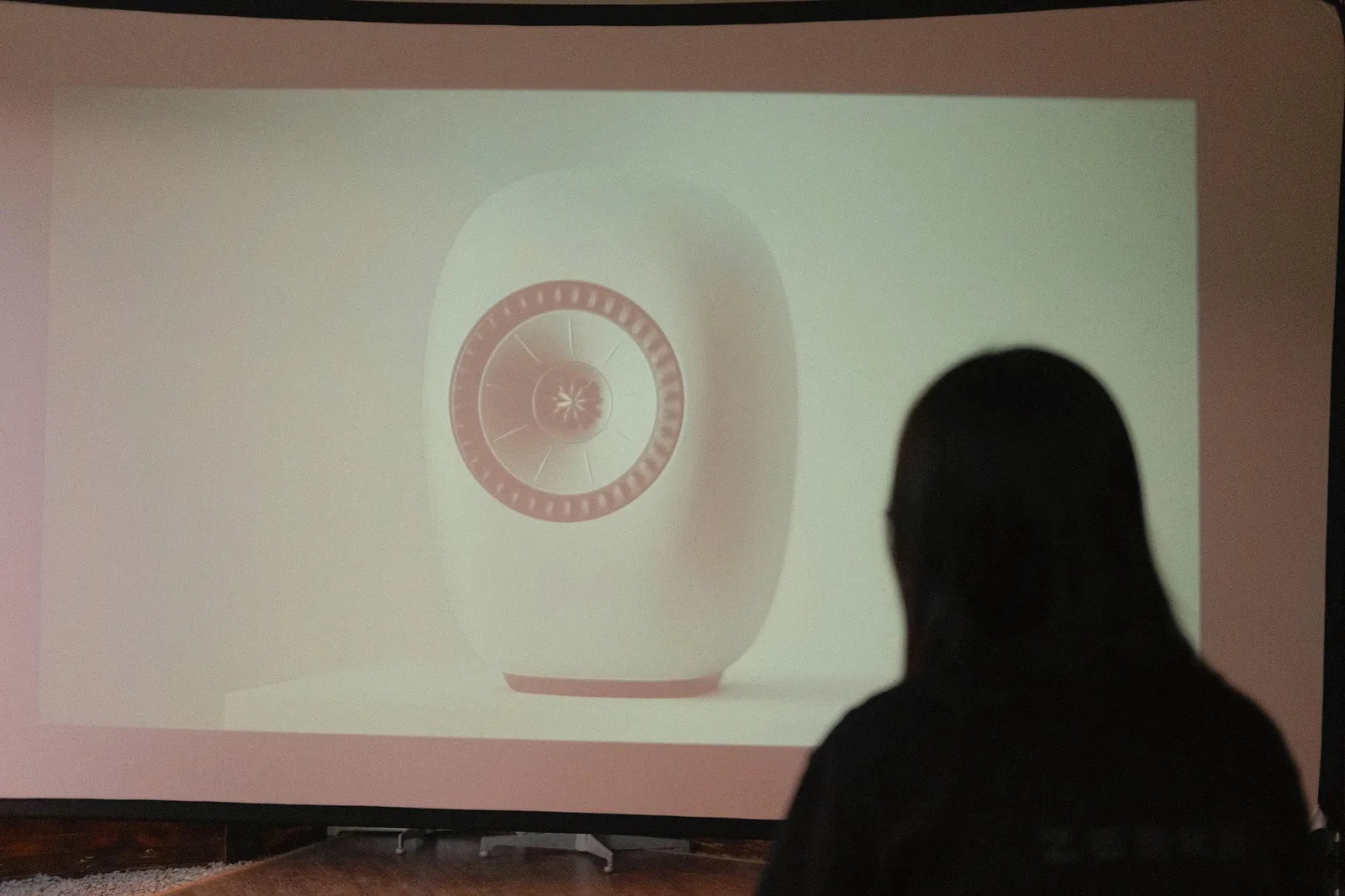 Slide trình chiếu form organic KEF LS LUXE tại buổi ra mắt