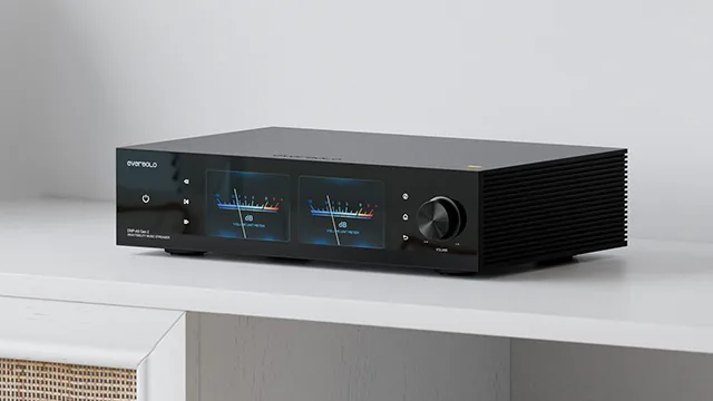 Eversolo DMP-A6 Gen 2 music streamer với màn hình VU meter