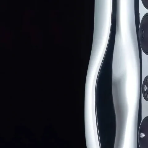 Loa KEF Muon thiết kế Ross Lovegrove — biểu tượng kết hợp hình khối và công năng Loa KEF Muon thiết kế Ross Lovegrove — biểu tượng kết hợp hình khối và công năng